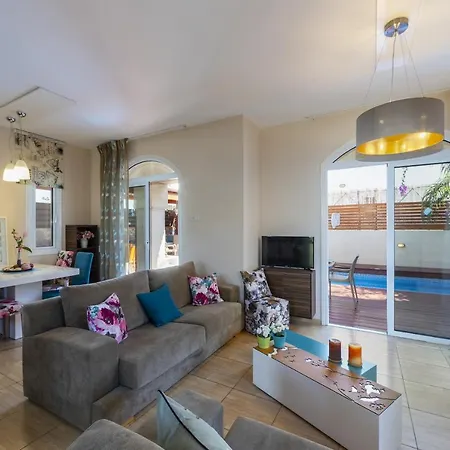 Protaras Rocco Παραλίμνι