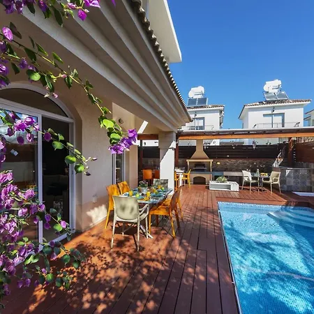 Protaras Rocco Villa *