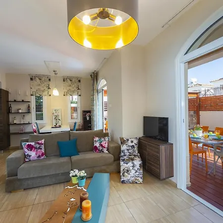 ヴィラ Protaras Rocco *