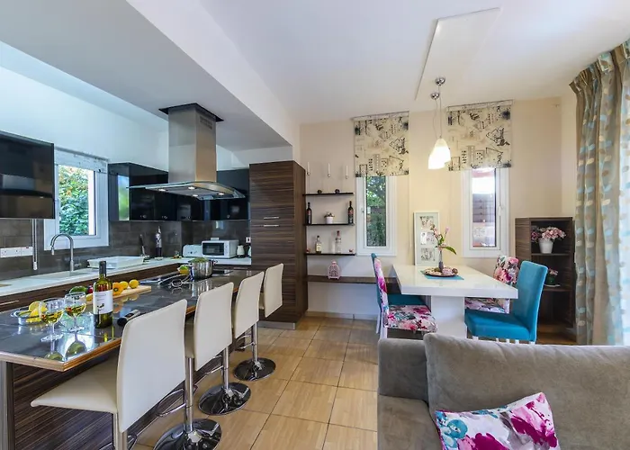 Protaras Rocco * Paralimni