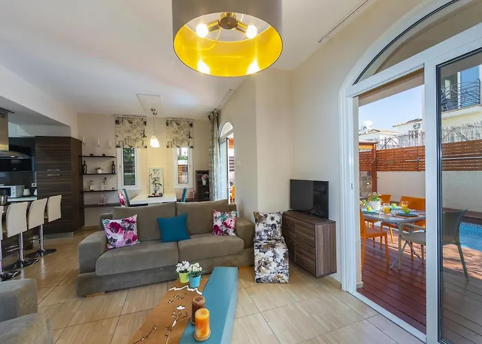 Villa Protaras Rocco *